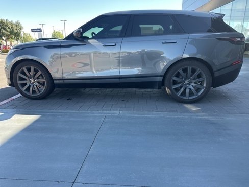 Used 2018 Land Rover Range Rover Velar R-Dynamic HSE image 8