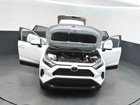 Used 2022 Toyota RAV4 XLE image 53