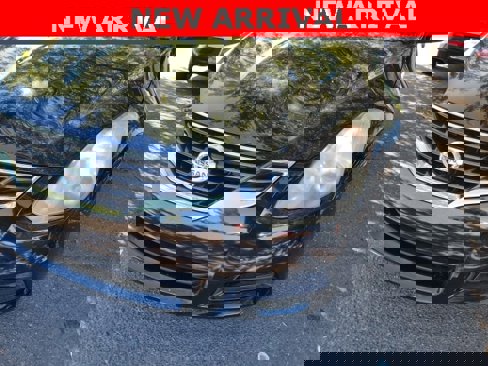 Used 2013 Nissan Altima 2.5 S w/ Premium Pkg image 3