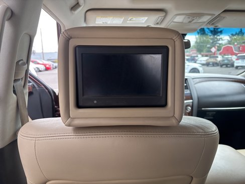 Used 2017 Nissan Armada Platinum image 14