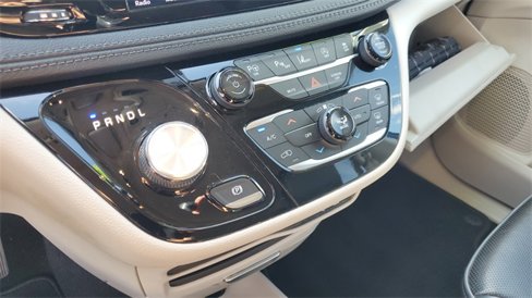 Certified 2019 Chrysler Pacifica Limited w/ Tire & Wheel Group image 22