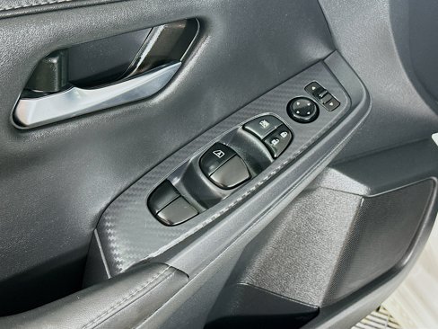 Used 2022 Nissan Sentra SV image 17