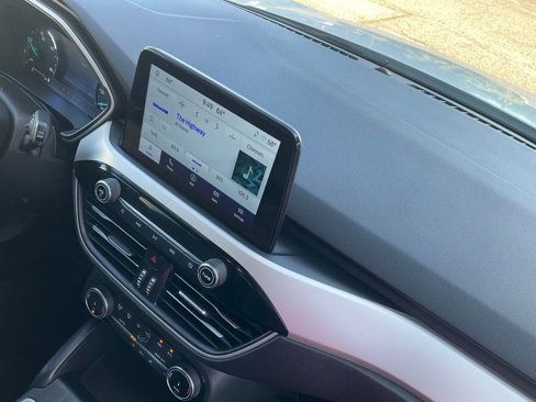 Certified 2022 Ford Escape SE w/ SE Sport Appearance Package image 73