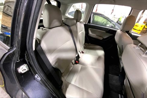Used 2017 Subaru Forester 2.5i w/ Alloy Wheel Package image 19