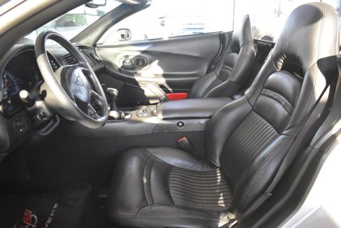 Used 2001 Chevrolet Corvette Convertible w/ Preferred Equipment Group2 image 10