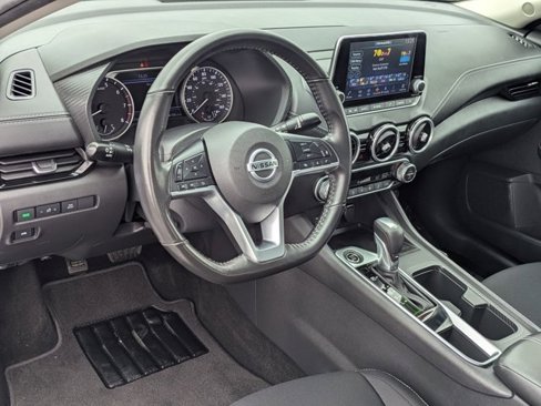 Used 2021 Nissan Sentra SV image 17