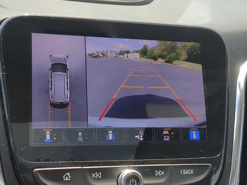 Used 2022 Chevrolet Equinox Premier image 21