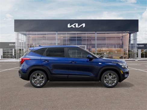New 2026 Kia Seltos LX image 7