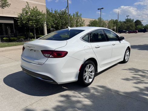 Used 2015 Chrysler 200 Limited w/ Convenience Group image 5
