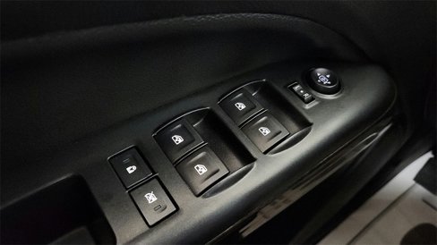 Used 2016 GMC Canyon SLT w/ Driver Alert Package image 22