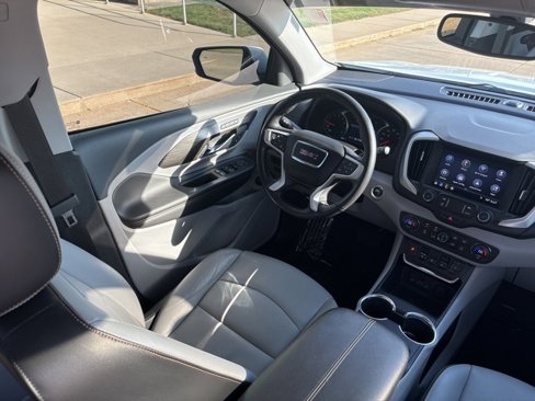 Used 2019 GMC Terrain SLT w/ Preferred Package image 18