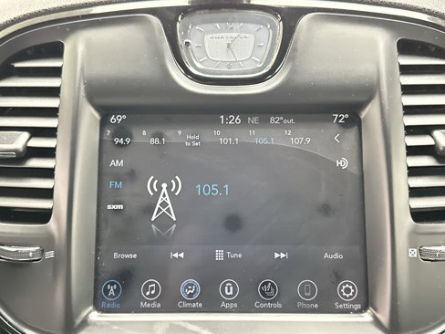 Used 2017 Chrysler 300 S image 30