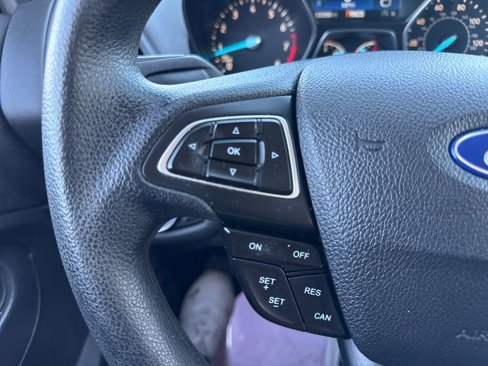 Used 2019 Ford Escape SE image 36