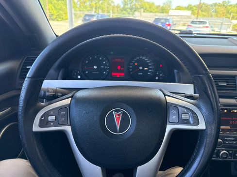 Used 2009 Pontiac G8 GT w/ Premium Package image 7
