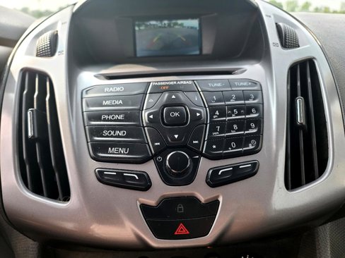 Used 2015 Ford Transit Connect XLT image 23