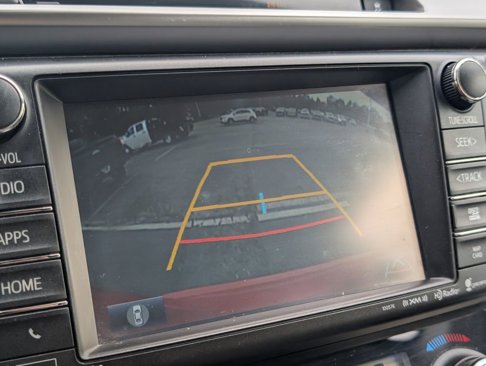 Used 2016 Toyota RAV4 Limited image 3