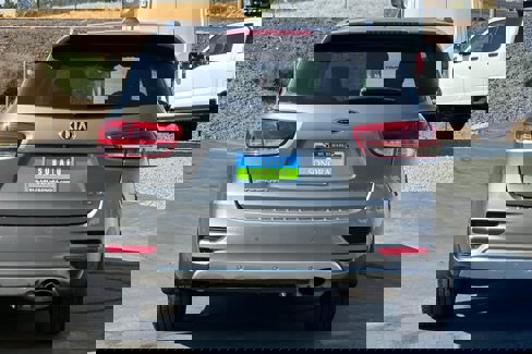 Used 2018 Kia Sorento SX image 5