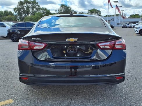 Used 2022 Chevrolet Malibu LT image 6