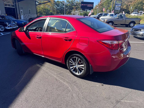 Used 2017 Toyota Corolla LE image 1
