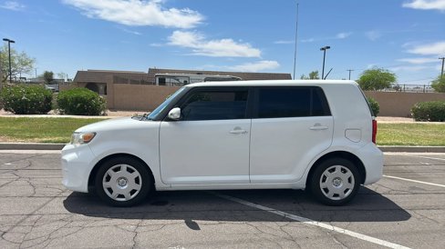 Used 2011 Scion xB image 23