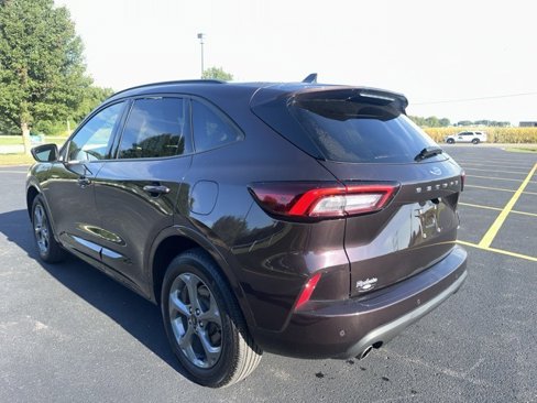 Used 2023 Ford Escape ST-Line w/ Tech Pack #1 image 6