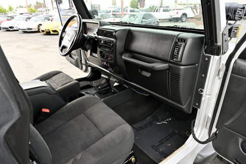 Used 2004 Jeep Wrangler 4WD image 16