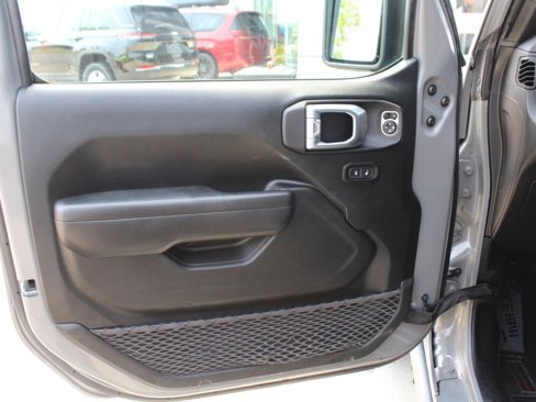 Certified 2022 Jeep Wrangler Unlimited Sport w/ Sun And Sound Package image 9