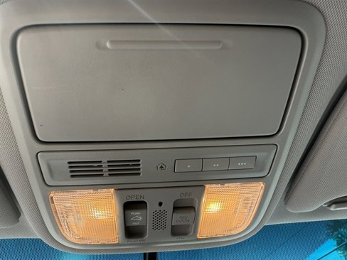 Used 2013 Honda Odyssey EX-L image 32