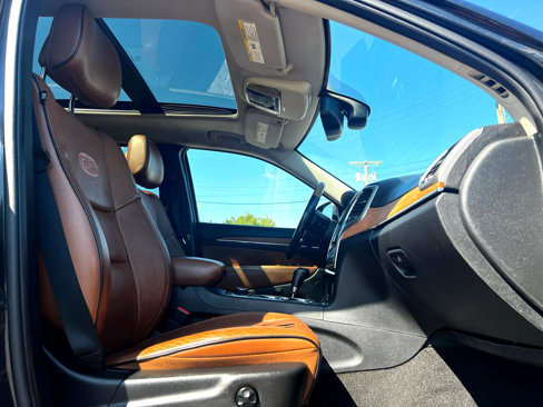 Used 2012 Jeep Grand Cherokee Overland image 24