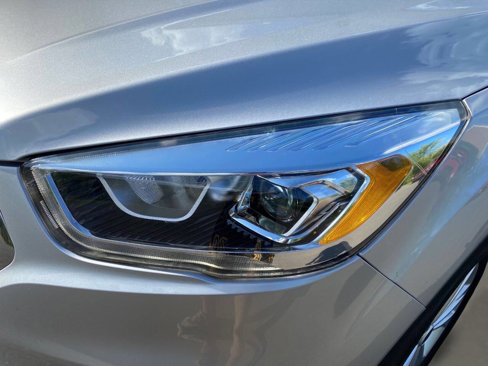 Used 2019 Ford Escape SEL image 13
