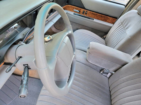 Used 1994 Buick Le Sabre Custom image 9