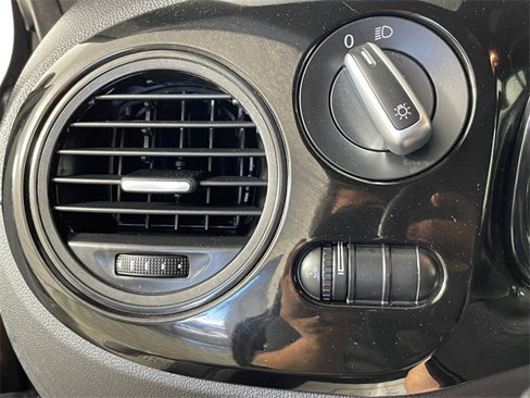 Used 2018 Volkswagen Beetle 2.0T S image 15