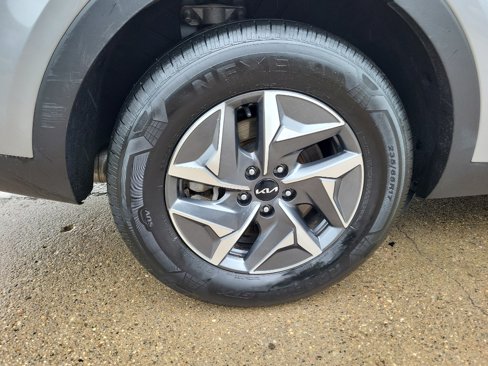 Used 2022 Kia Sorento S image 10