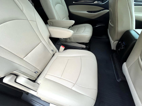 Used 2020 Buick Enclave Essence image 54