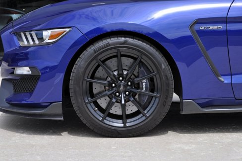 Used 2016 Ford Mustang Shelby GT350 w/ Technology Package image 21