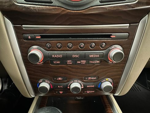 Used 2018 Nissan Pathfinder Platinum image 49