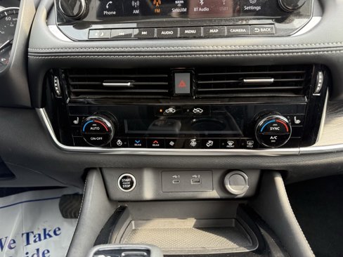 Used 2021 Nissan Rogue SL w/ Premium Package image 27