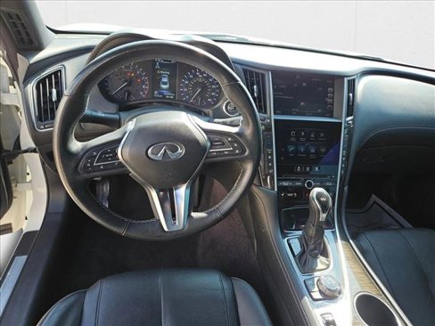 Used 2017 INFINITI Q60 w/ Premium Package image 24
