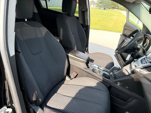 Used 2010 GMC Terrain SLE image 24