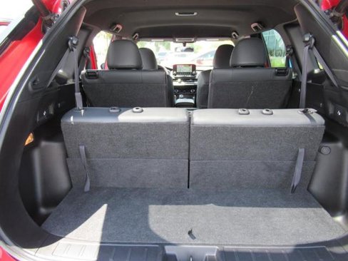 Used 2023 Mitsubishi Outlander SE image 34
