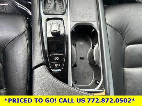 Used 2022 Volvo XC90 T6 Momentum w/ Protection Package Premier image 20