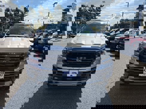 Used 2019 Ford Ranger Lariat w/ Equipment Group 501A Mid image 8