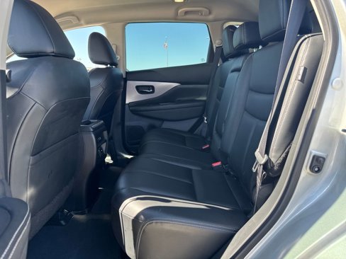 Used 2023 Nissan Murano SV image 15