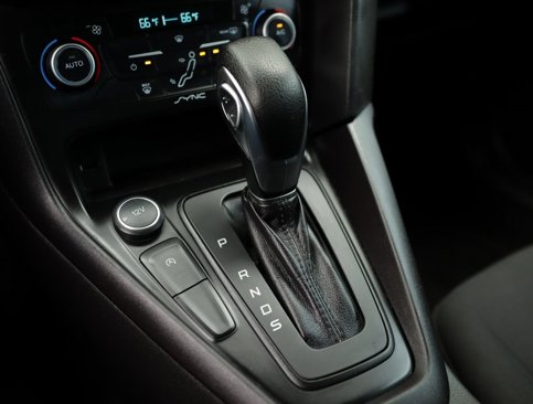 Used 2017 Ford Focus SE image 16