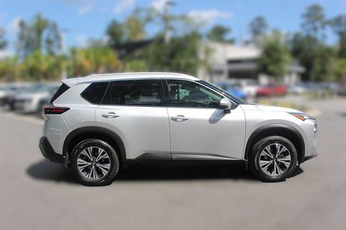 Used 2021 Nissan Rogue SV w/ Premium Package image 10