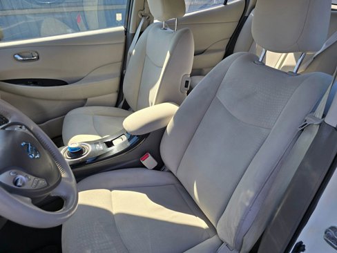 Used 2012 Nissan Leaf SL image 19