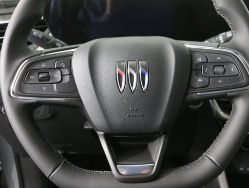 Used 2024 Buick Encore GX Sport Touring image 6