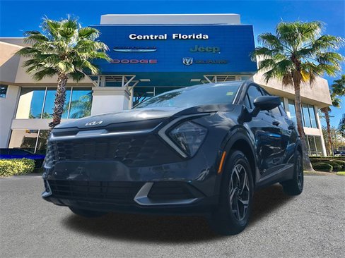 Used 2024 Kia Sportage LX image 9
