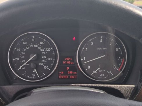 Used 2013 BMW 335i Convertible image 19