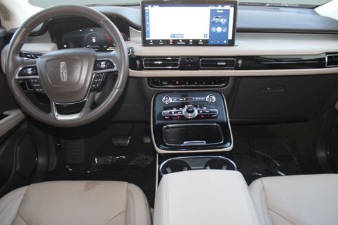 Used 2021 Lincoln Nautilus FWD w/ Equipment Group 101A image 15
